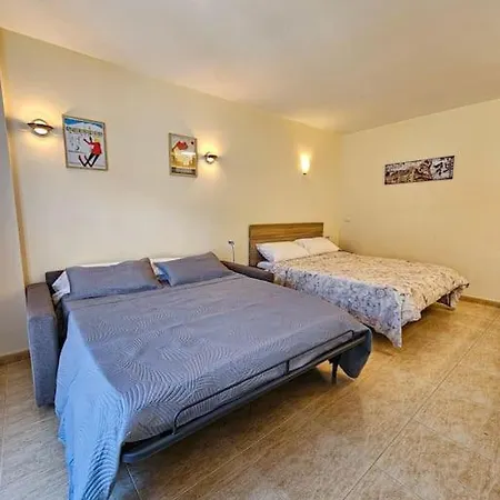 Genciana, Views To The Mountains Hut 5248 التارتر